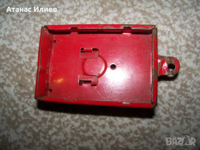 Старо ламаринено ремарке играчка, снимка 6 - Коли, камиони, мотори, писти - 51397271