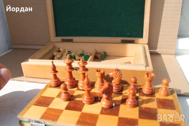 Стар туристически шах, снимка 9 - Други ценни предмети - 50474700