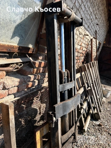 Повдигателна уредба за мотокар, снимка 4 - Индустриална техника - 53762407