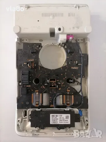 Централен плафон за AUDI, снимка 4 - Части - 47640872