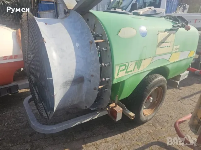 Вентилаторна пръскачка 1000лтр, снимка 8 - Селскостопанска техника - 49989310