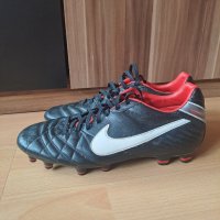 Оригинални Футболни обувки Nike Tiempo Legend 4 номер 42 2/3, снимка 1 - Футбол - 44472523