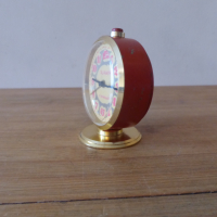 Будилник часовник Слава червен, снимка 10 - Антикварни и старинни предмети - 44687875