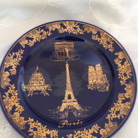 Порцеланови чинии син кобалт, декорирани със злато, Хихон/Gijon и Париж/Paris с поставки, нови, снимка 3 - Колекции - 36404475