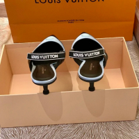 Дамски официални на токче LOUIS VUITTON - реплика, снимка 3 - Дамски елегантни обувки - 36135534