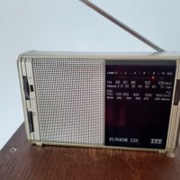 Радио ITT JUNIOR 220 Gernany, снимка 1 - Радиокасетофони, транзистори - 42019316