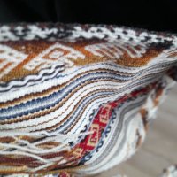 Продавам текстилна пъстра чанта, снимка 3 - Чанти - 41324258