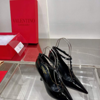 Valentino (реплика) 64, снимка 7 - Дамски обувки на ток - 44518331