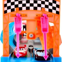 Disney и Pixar Cars коли играчки за деца светкавицата McQueen, снимка 5 - Коли, камиони, мотори, писти - 41886188