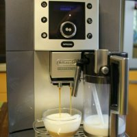 Кафе машина Delonghi Perfecta Cappuccino с чисто нова кана за мляко, снимка 7 - Кафемашини - 34209087