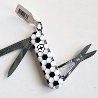 Victorinox Classic SD Limited Edition 2020, снимка 2 - Ножове - 41955936