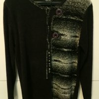Нова дамска блуза от мекичка трикотажна материя – тип букле, снимка 1 - Блузи с дълъг ръкав и пуловери - 39755113