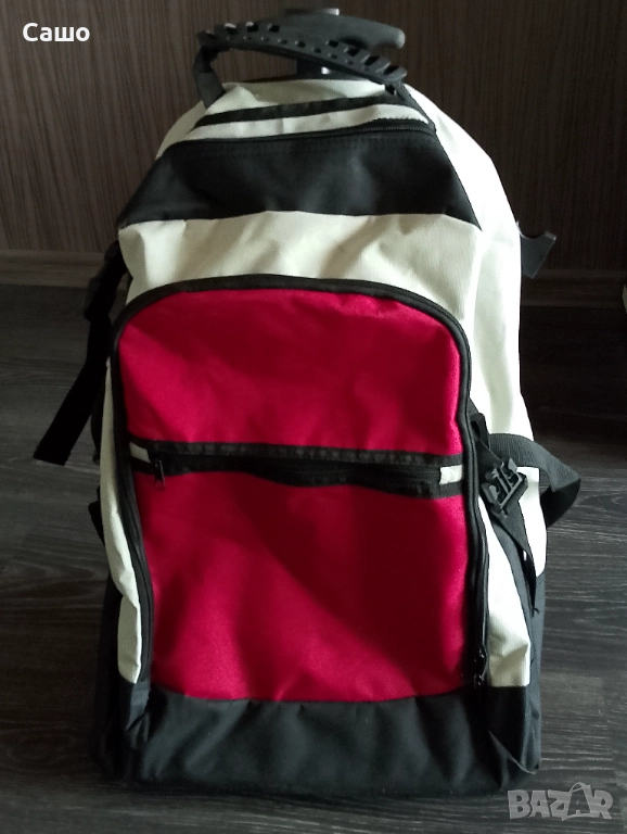 Раница с колелца , снимка 1