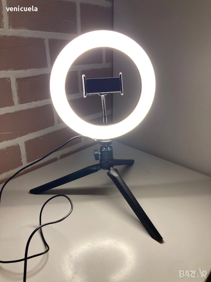 LED Селфи лампа. Трипод, 4 типа светлина, снимка 1