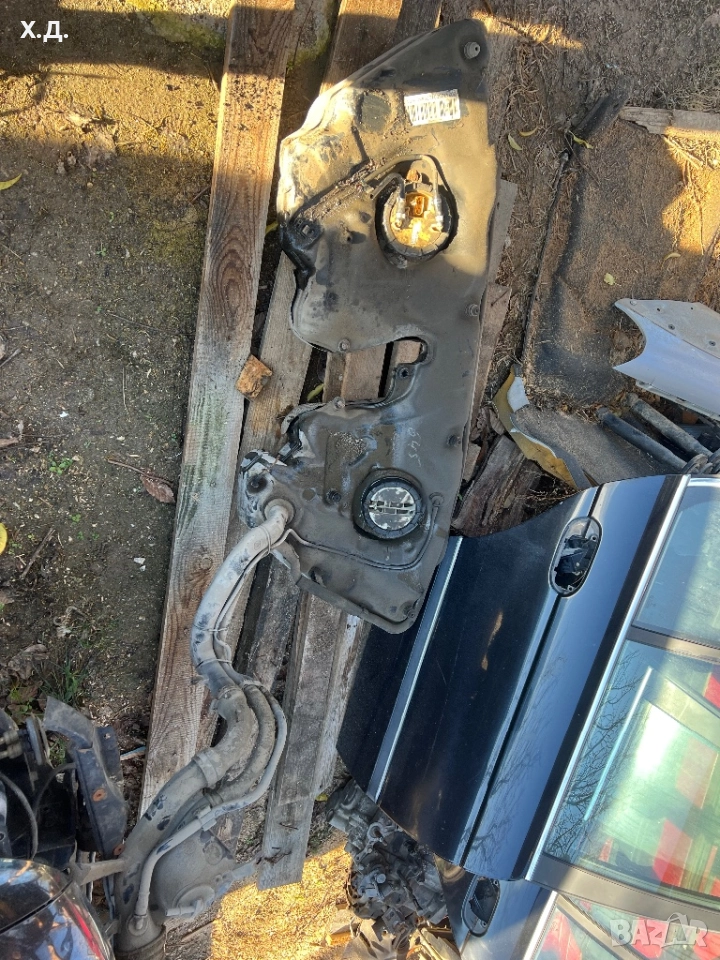 Резервоар Мерцедес Ц-класа w203 комби, снимка 1