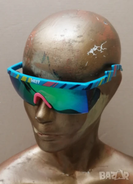 Neff Brodie супер фънки слънчеви очила три плаки и часовник Neff Daily, снимка 1