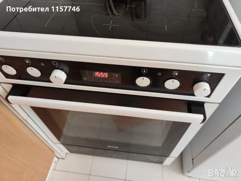 готварска печка Gorenje_керамичен плот котлони 4_2 тави_електр дисплей, снимка 1