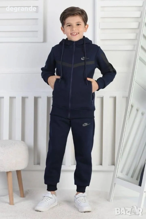 Ватиран Комплект за Момчета Nike  , снимка 1