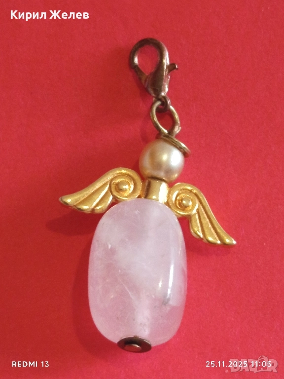ВИСУЛКА АНГЕЛ от РОЗОВ КВАРЦ с МЕТАЛНИ КРИЛА МОДЕН АКСЕСОАР 52302, снимка 1