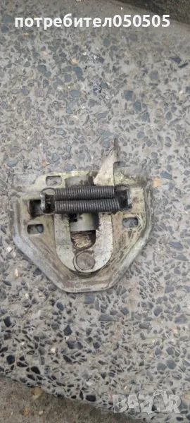 Механизъм Преден Капак от Вартбург 353, снимка 1