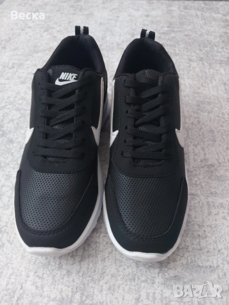 Дамски кожени маратонки Nike, снимка 1