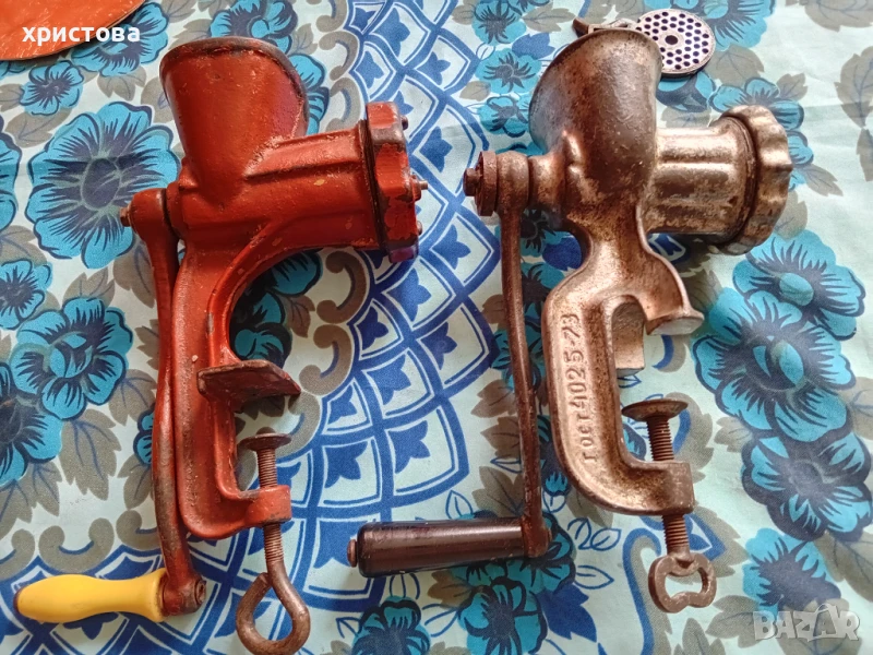 Ръчни месомелачки, снимка 1