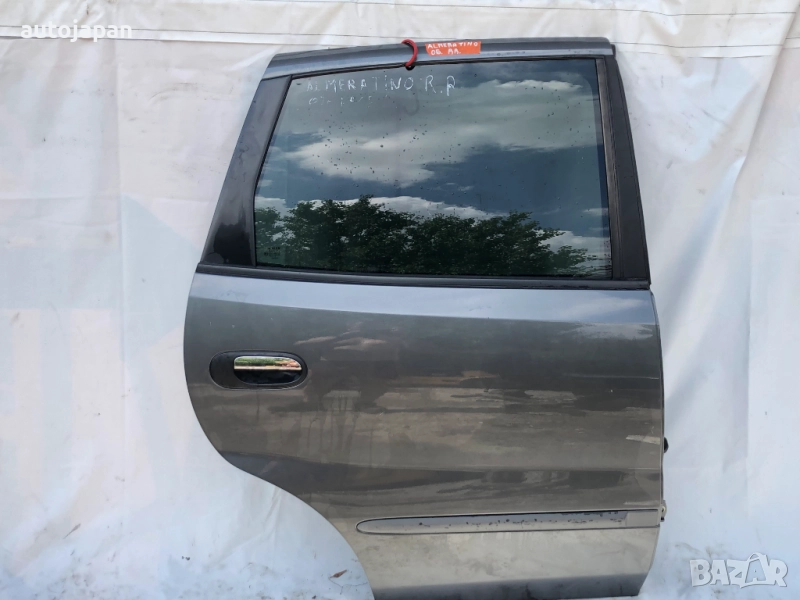 Задна дясна врата Nissan Almera Tino 2003г, снимка 1