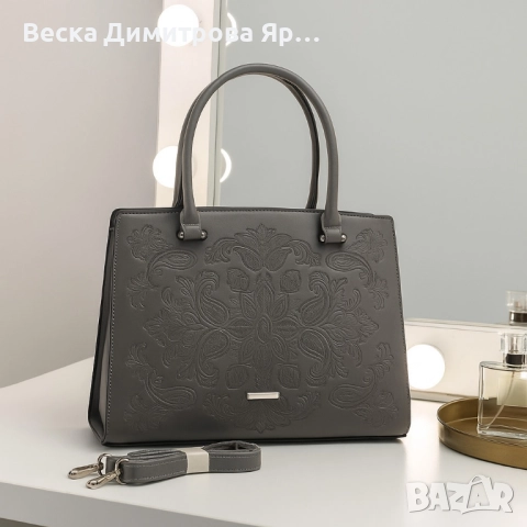 Елегантна дамска чанта с релефен дизайн – стил и практичност в едно, снимка 6 - Чанти - 51664360