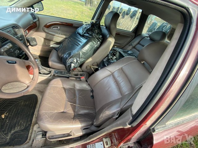 volvo v40 2.0i комби на части волво в40 2.0 бензин, снимка 7 - Автомобили и джипове - 35935179