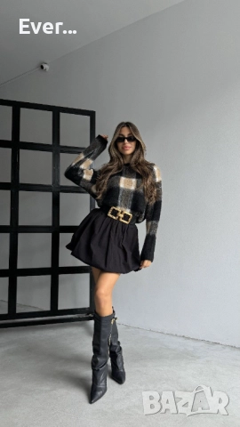 Пуловер овърсайз каре в цвят камел и черно 