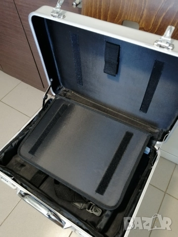 Алуминиево дипломатическо куфарче ALUMAXX, снимка 10 - Куфари - 51708469