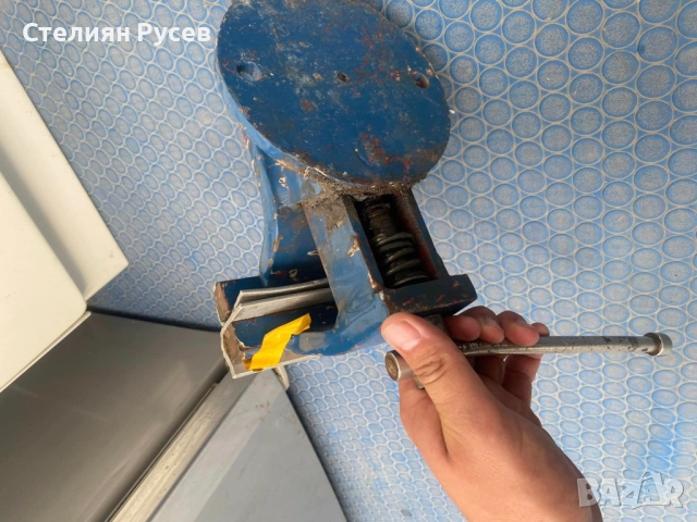 менгеме - здраво цена 70лв или 35,79 евро -челюстите са здрави , поставени са допълнителни за предпа, снимка 2 - Менгемета - 52068159