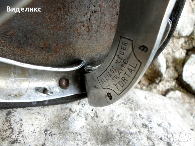 Седалка от ретро велосипед/Ideale 90/, снимка 8 - Части за велосипеди - 52198644