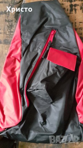 раница триъгълна от плътен промазан плат РР, тъмно синя и червена