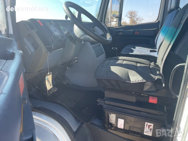 Mercedes Vario 612D 2.9TD, 122кс., 1998 г., пътна помощ, автовоз за два автомобила,лебедка 12 000LBS, снимка 14 - Камиони - 52589784