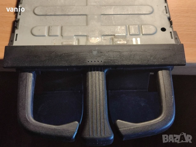 Поставка за кафе Cup holder VW, снимка 2 - Аксесоари и консумативи - 27870572