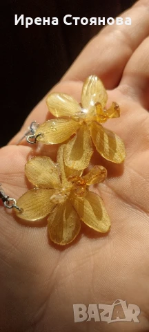 Обеци с естествен цвят на мини орхидея., снимка 6 - Обеци - 50995451