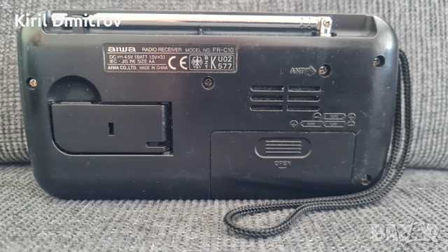 Aiwa FR-C10 малко радио, снимка 3 - Радиокасетофони, транзистори - 52814327