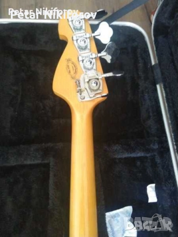 Продавам бас Sandberg california VM4 