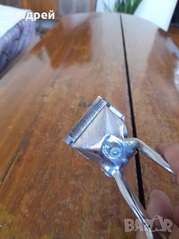 Стара машинка за подстригване #4, снимка 4 - Антикварни и старинни предмети - 41714924