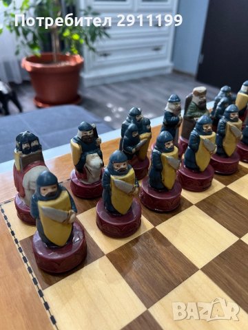 Красив порцеланов шах , снимка 7 - Шах и табла - 39995556
