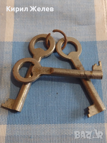 Три стари ключа от соца за мебели за КОЛЕКЦИЯ ДЕКОРАЦИЯ БИТОВ КЪТ 41032, снимка 2 - Други ценни предмети - 44834863