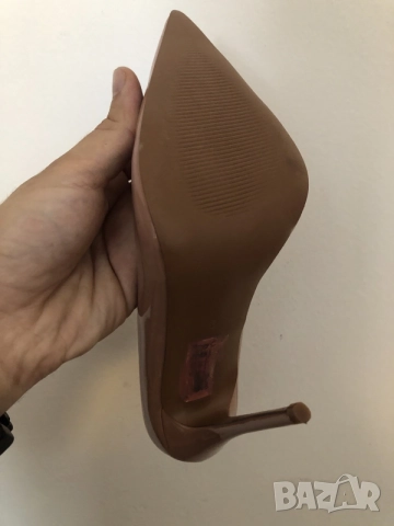 Елегантни лачени обувки на висок ток ASOS DESIGN (Nude / Телесен цвят), снимка 6 - Дамски обувки на ток - 55969423