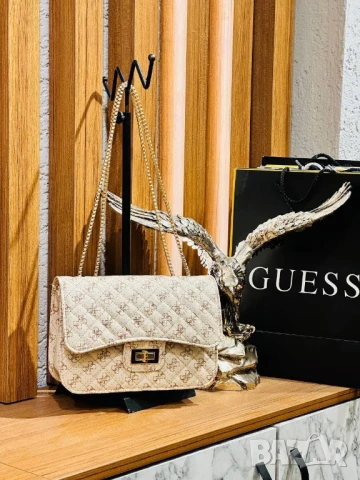 чанти guess , снимка 2 - Чанти - 50669219