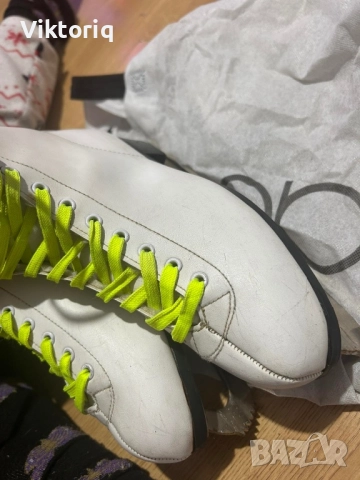 Дамски кънки за лед, снимка 2 - Зимни спортове - 52857535