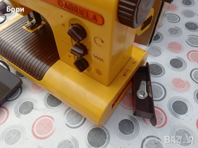 PIKO GABRIELA детска шевна машина ГДР, снимка 12 - Други ценни предмети - 39318774