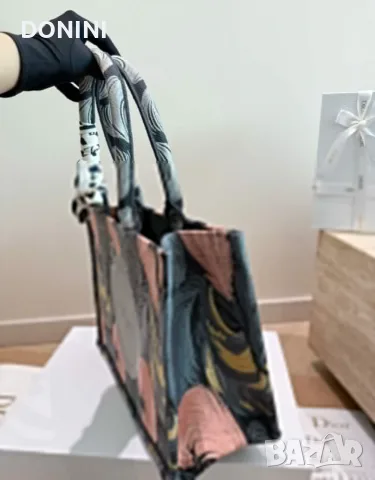 Christian Dior Дамска чанта, кожа, снимка 4 - Чанти - 56316113
