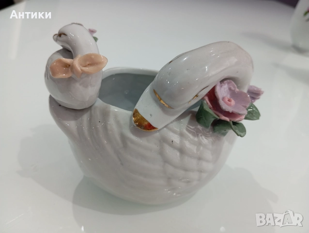 Порцеланова стара красива статуетка , снимка 2 - Декорация за дома - 52661529