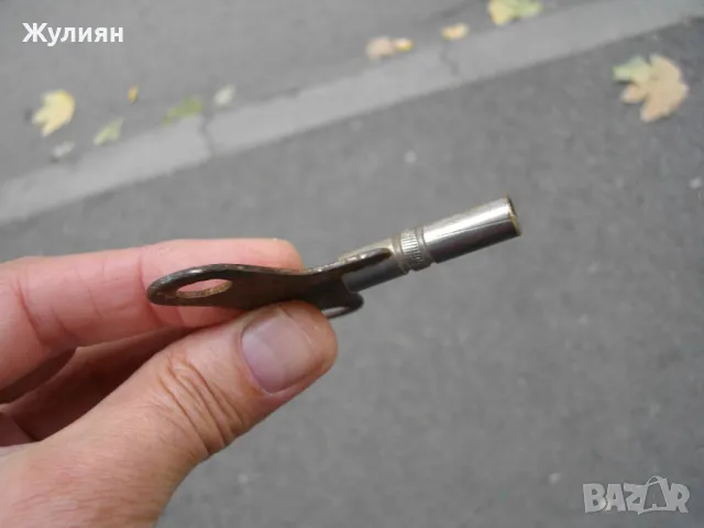 СТАРО КЛЮЧЕ КЛЮЧ ЗА СТЕНЕН ИЛИ КАМИНЕН ЧАСОВНИК , снимка 5 - Антикварни и старинни предмети - 47549004