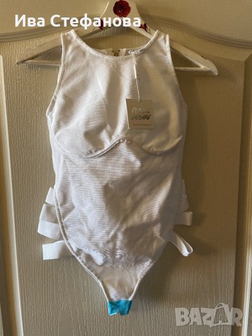 Ново с етикет хигиена лепенка луксозно парти елегантно официално бяло бандажно боди , снимка 2 - Корсети, бюстиета, топове - 41773279